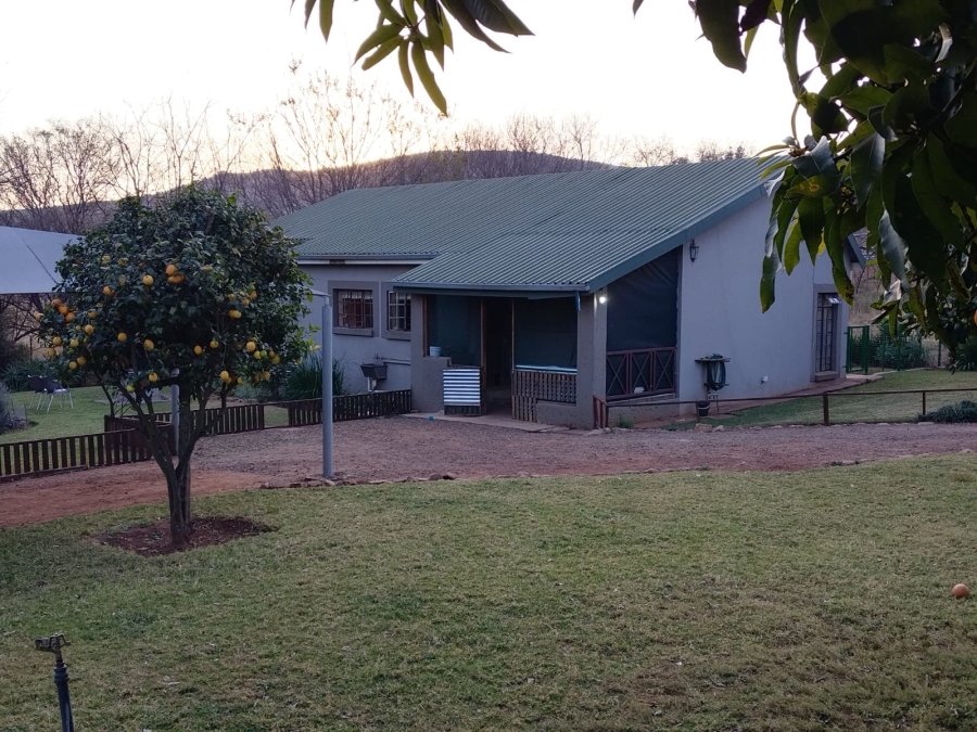 9 Bedroom Property for Sale in Rietfontein AH North West